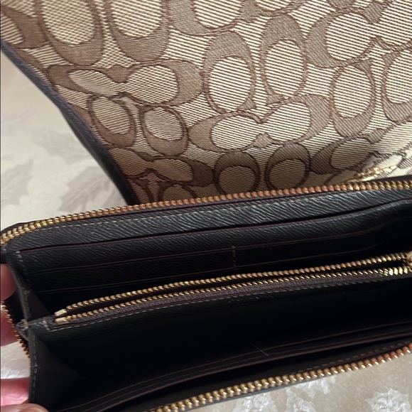 COACH SMALL DUFFEL IN SIGNATURE JACQUARD w/ MATCHING WALLET - Picture 7 of 15